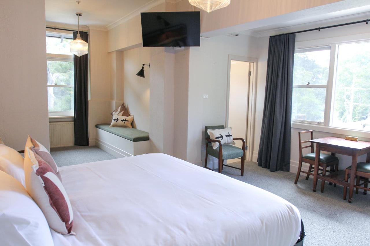 Alpine Hotel, Eat Drink Sleep Ворбертон Екстер'єр фото
