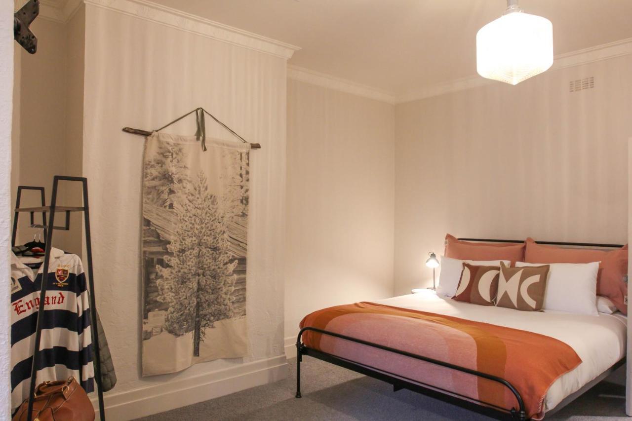 Alpine Hotel, Eat Drink Sleep Ворбертон Екстер'єр фото