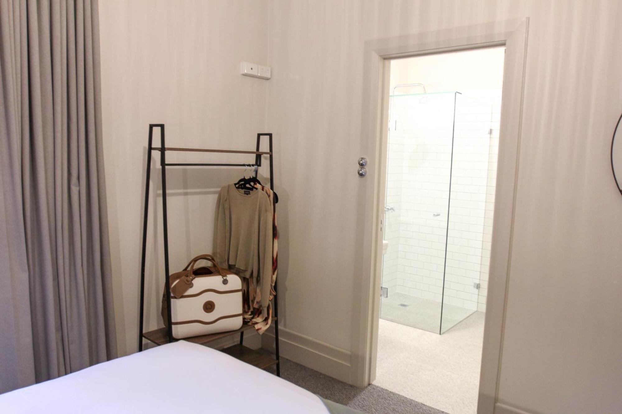 Alpine Hotel, Eat Drink Sleep Ворбертон Екстер'єр фото