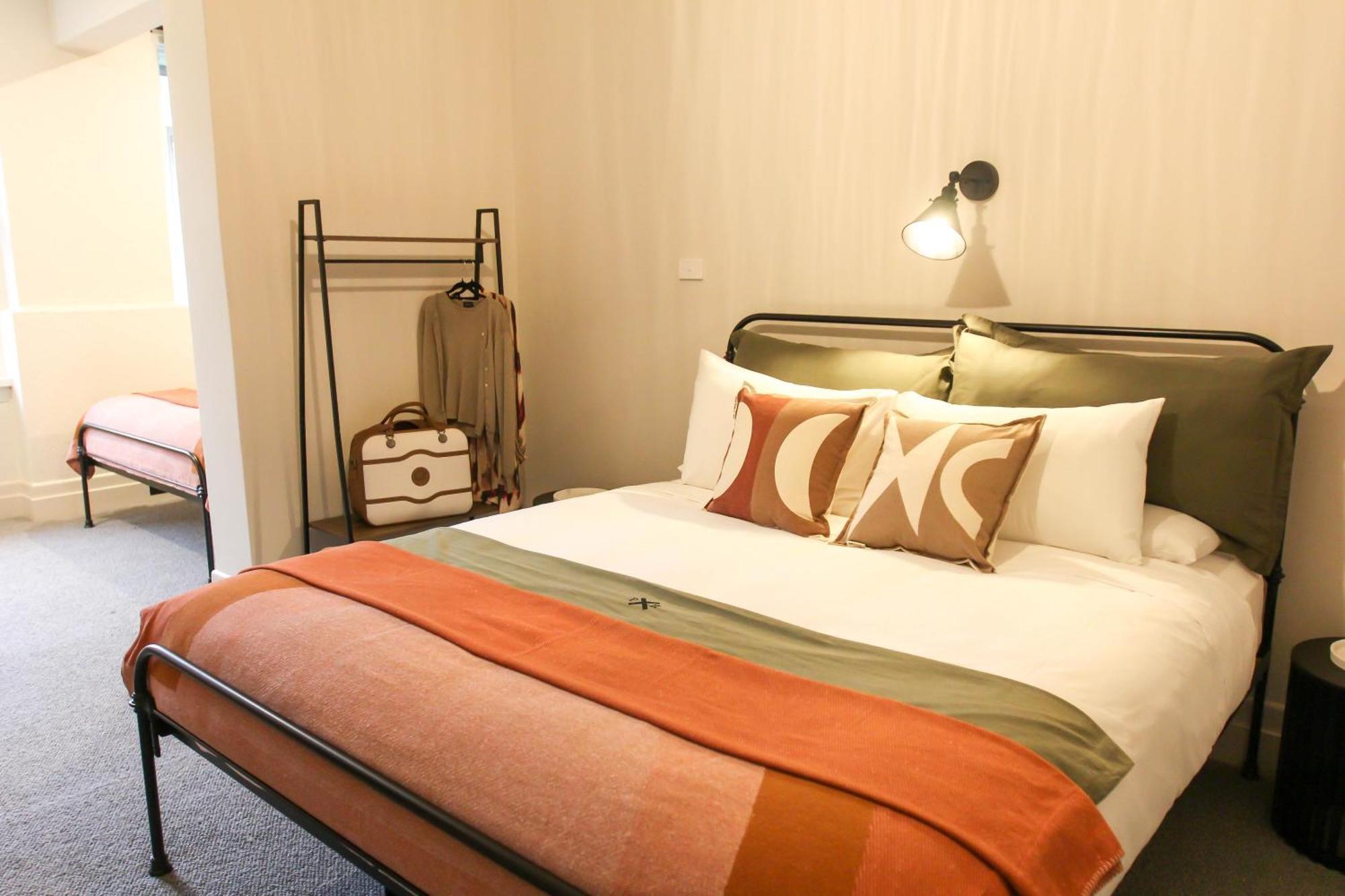Alpine Hotel, Eat Drink Sleep Ворбертон Екстер'єр фото